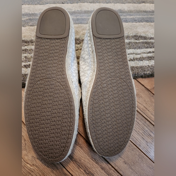 Michael Kors Kendrick Slip On Espadrille Flat Shoes MK Logo Luggage Size 9 - Picture 5 of 12